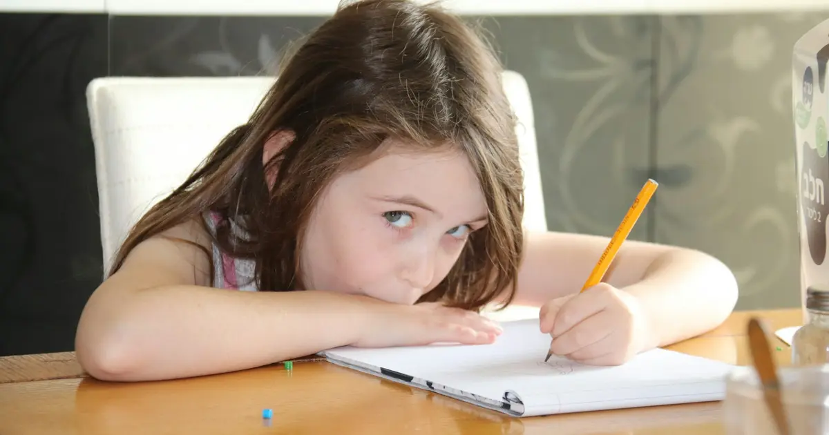 Aider son enfant à se concentrer : des séances de 5 à 10 minutes, sans écran