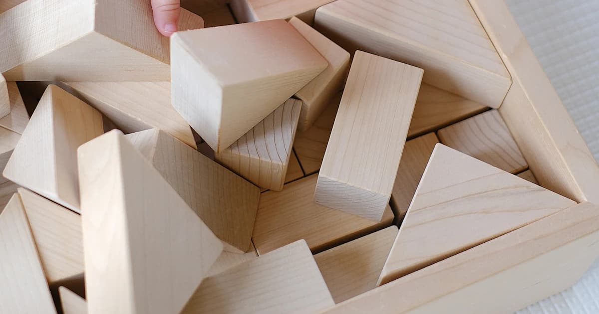 Montessori à 1 an : les 5 activités qui comptent vraiment